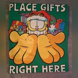 Garfield Holiday Tee